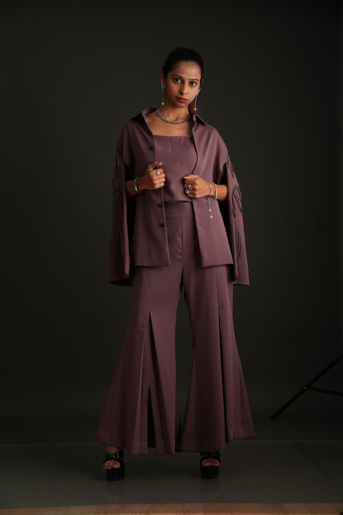Mauve Crest Cape Set