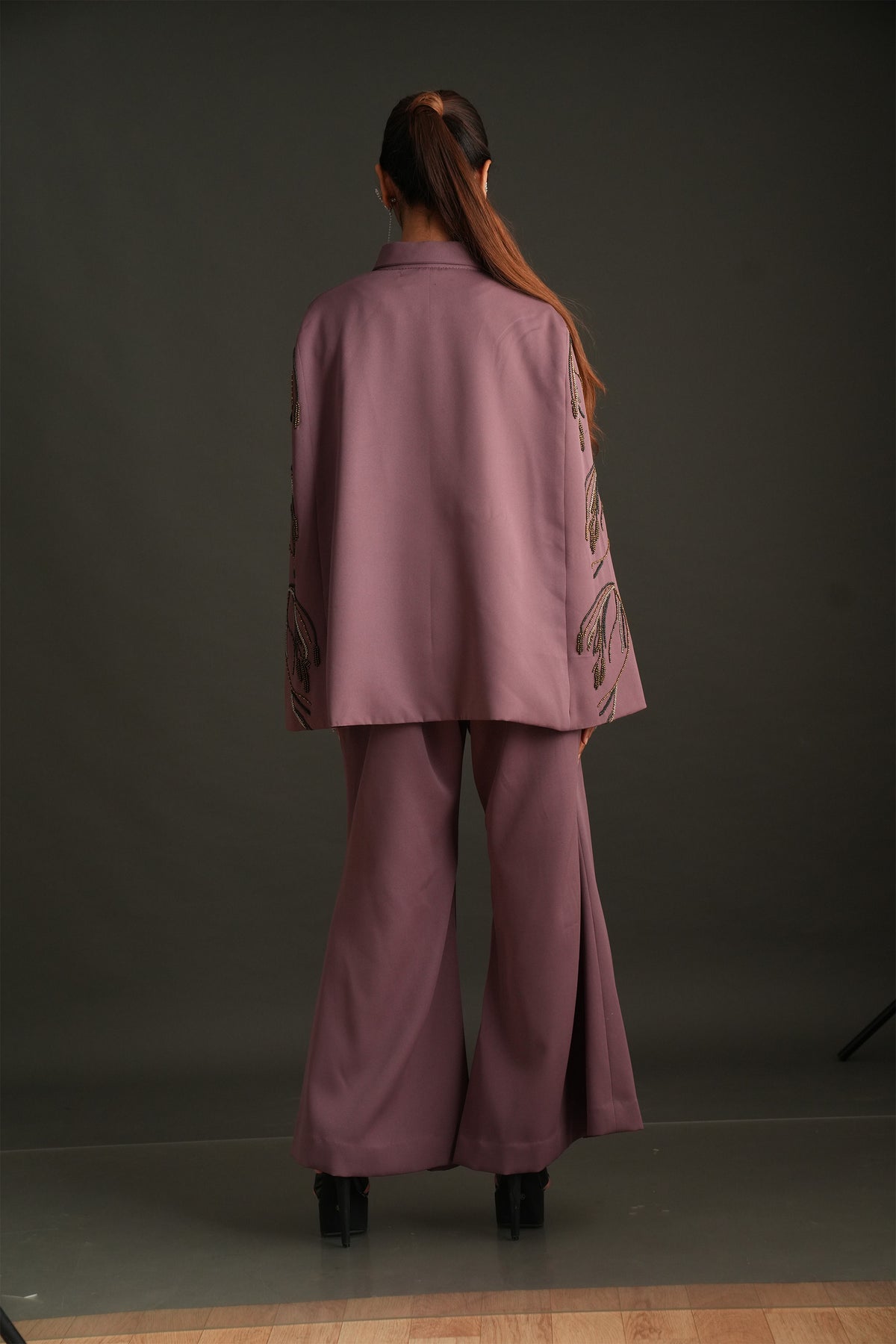 Mauve Crest Cape Set